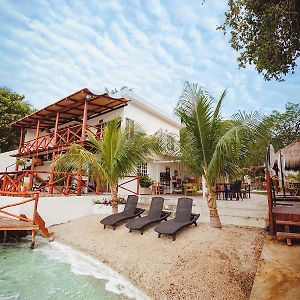 El Búho Lagoon Bacalar